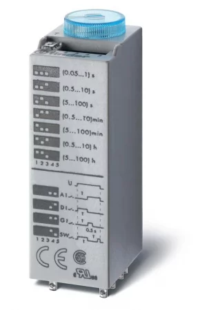 Таймер миниатюрный мультифункциональный (AI DI SW GI) монтаж в розетку 240В AC 2CO 10А регулировка времени 0.05с…100ч IP40 в комплекте металлич. клипса 094.81 FINDER 