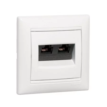 Розетка компьютерная 2-м СП Valena RJ45 кат.5E UTP на винтах механизм сл. кость Leg 